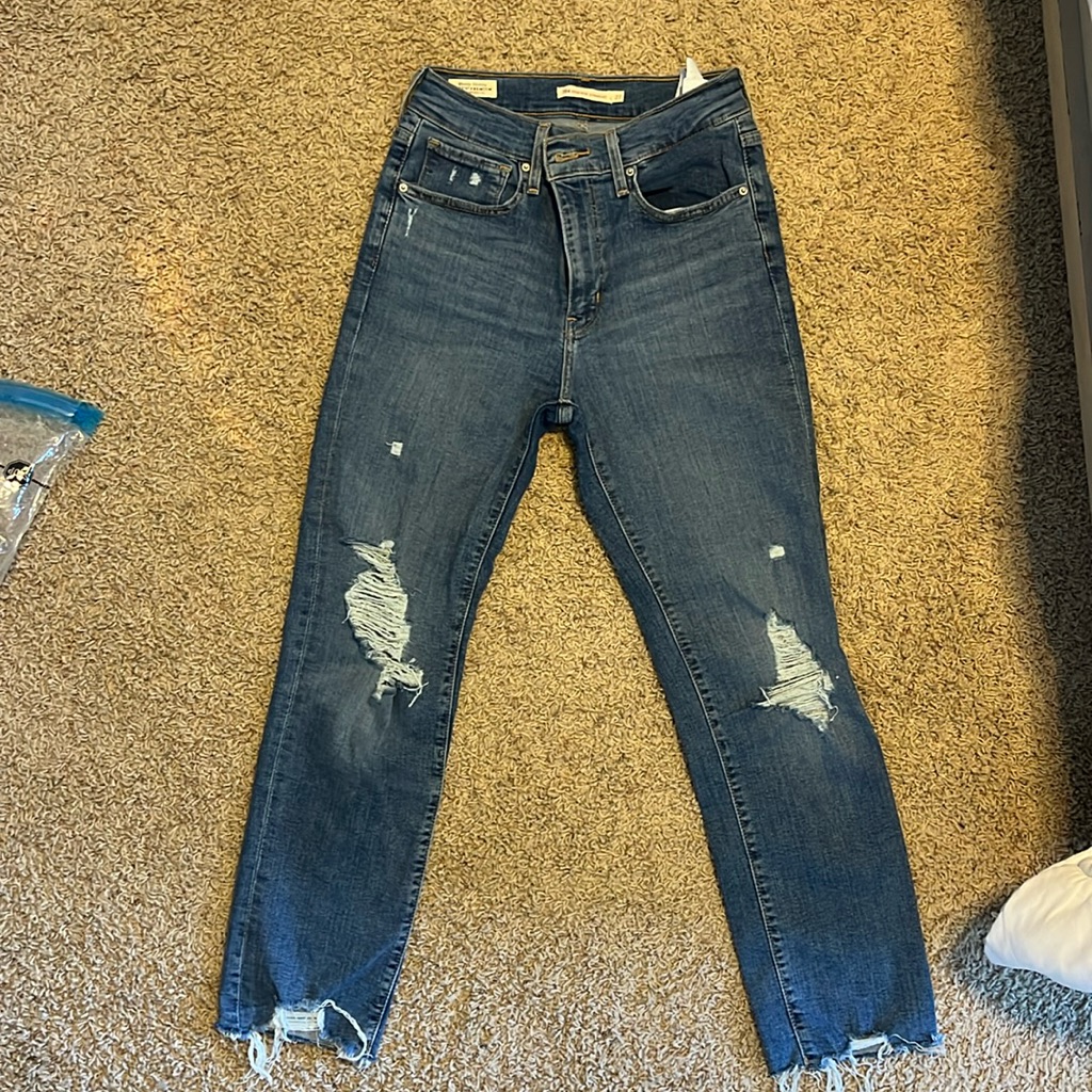 Levi High Rise Straight Jeans